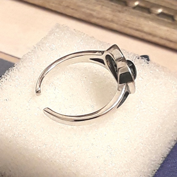 F5 NEW S925 Heart Ring with CZ stones - Picture 5 of 8